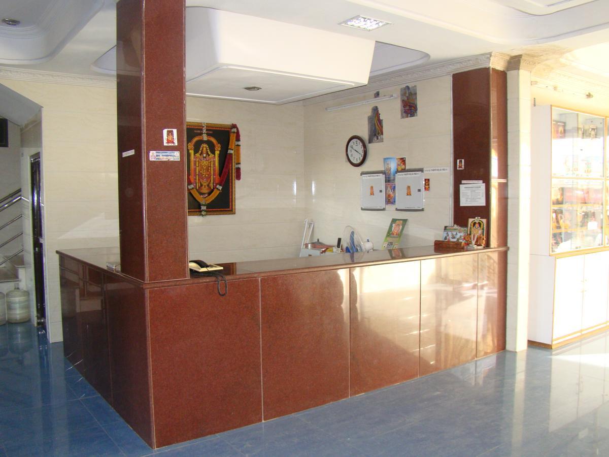 Sreeniketanam Lodge Mādhavaram Zewnętrze zdjęcie