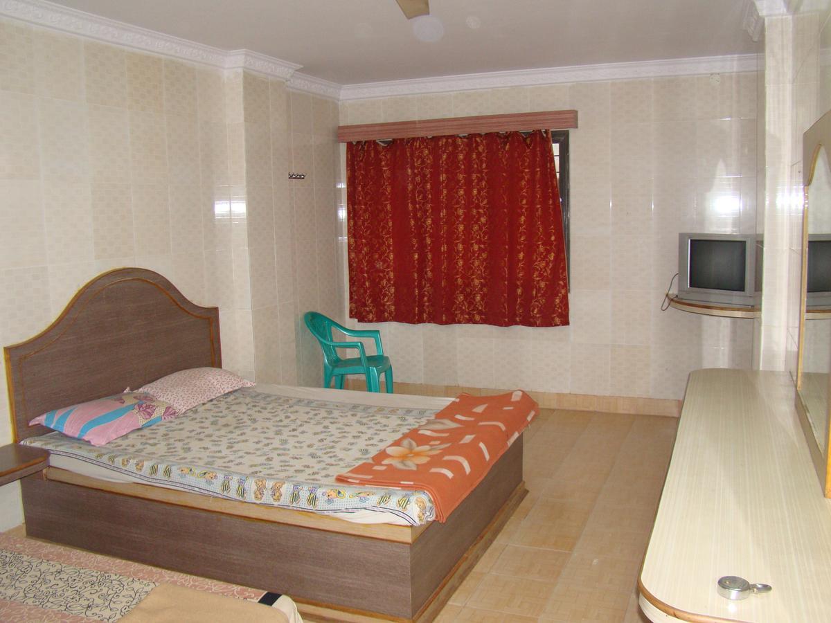Sreeniketanam Lodge Mādhavaram Zewnętrze zdjęcie
